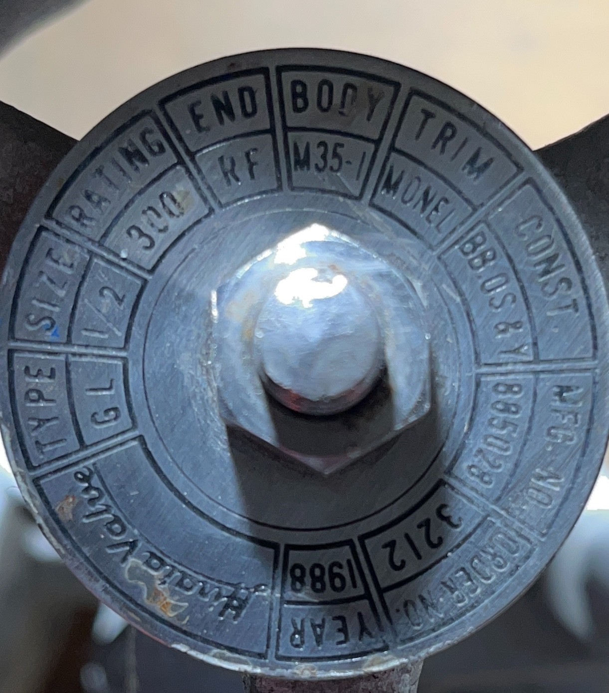 4- شیر بشقابی ( Globe Valve) ژاپن (Hirata valve)- سایز " 1/2 کلاس فشاری #300 جنس بدنه  M 35-1